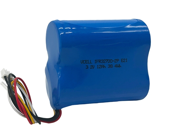 3.2V 12Ah LFP 32700 磷酸铁锂电池带 I2C 通信接口